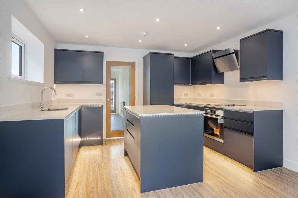 Cecilia Road, Paignton TQ3 4 bed detached house for sale £438,000