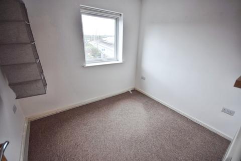 2 bedroom apartment to rent, Penstock Drive, Etruria