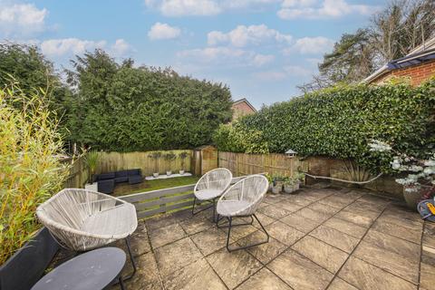 12 Wealden Close, Crowborough, TN6 2ST