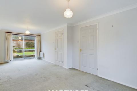 22 The Vines, Wokingham, RG41 4YY