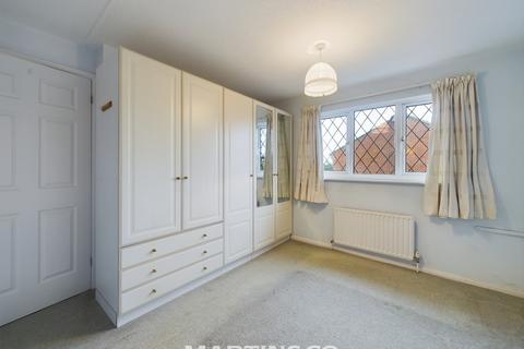 22 The Vines, Wokingham, RG41 4YY