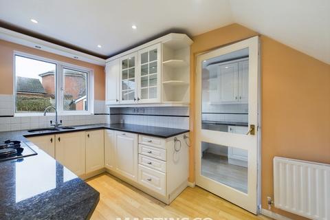 22 The Vines, Wokingham, RG41 4YY