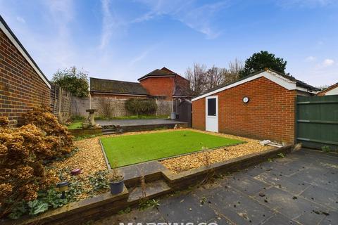 22 The Vines, Wokingham, RG41 4YY