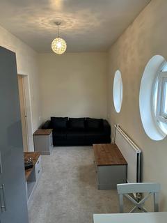 1 bedroom apartment to rent - Victoria Crescent, Eccles
