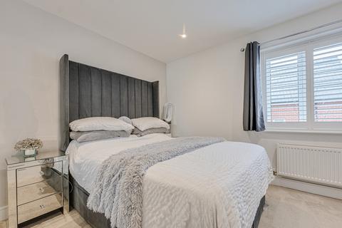 11 Jazz Lane, Basildon, SS14 3AQ