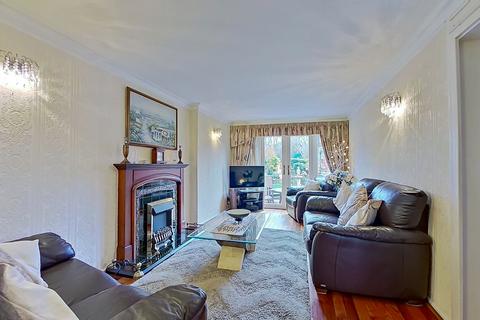 10 North Drive, Sutton Coldfield, B75 7TQ