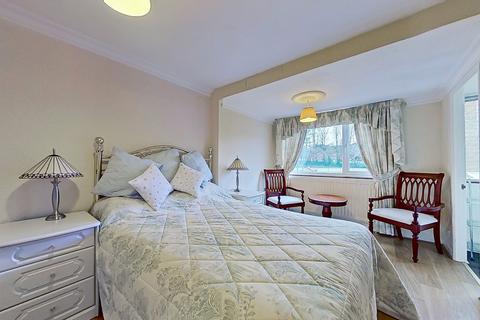 10 North Drive, Sutton Coldfield, B75 7TQ