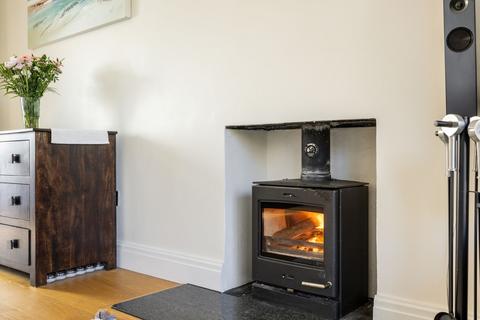 5 Bayards, Warlingham, CR6 9BP
