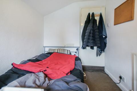 4 bedroom barn conversion to rent, Tiverton Road, Birmingham B29