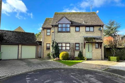 3 bedroom detached house for sale, The Spinney, Lechlade GL7