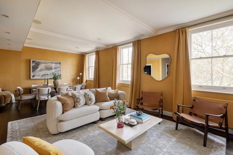 3 bedroom flat for sale, Ennismore Gardens, Knightsbridge