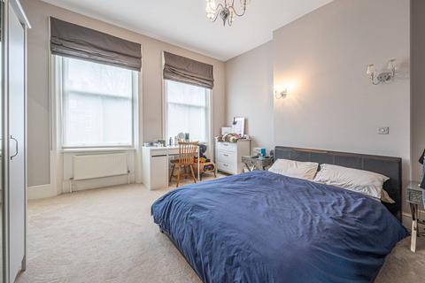 2 bedroom flat for sale, Ornan Road, Belsize Park, London, NW3