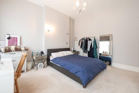2 bedroom flat for sale, Ornan Road, Belsize Park, London, NW3