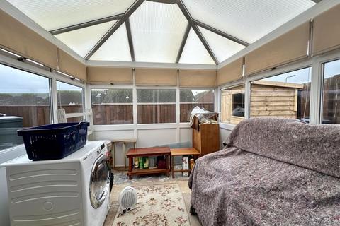 2 bedroom detached bungalow for sale - Walls Close, Exmouth