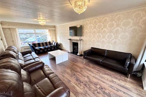 4 bedroom detached house for sale, Rothwell Road, Halifax