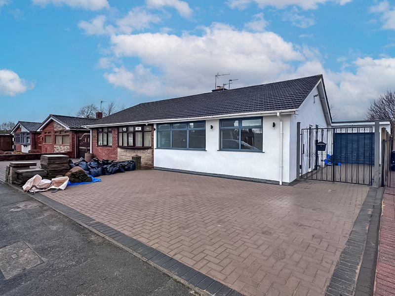 Newman Road, Tipton 3 bed semidetached bungalow for sale £300,000