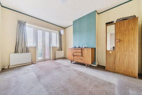 46 Domonic Drive, London, SE9 3LJ