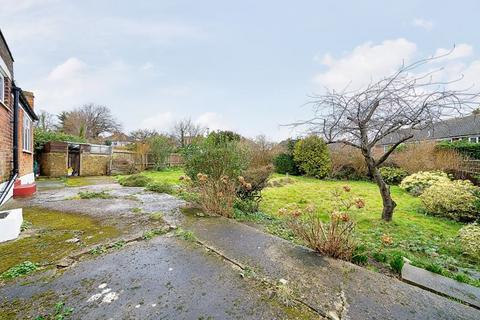 46 Domonic Drive, London, SE9 3LJ