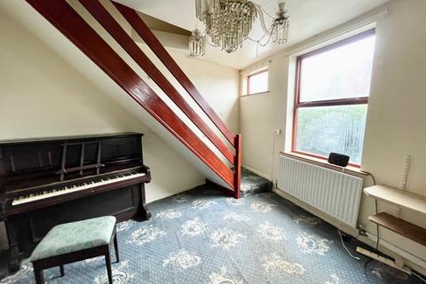3 bedroom end of terrace house for sale, Snape Hill Lane, Dronfield, Derbyshire, S18 2GP