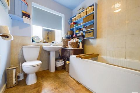 135 Apsley Road, Oldbury, B68 0QT