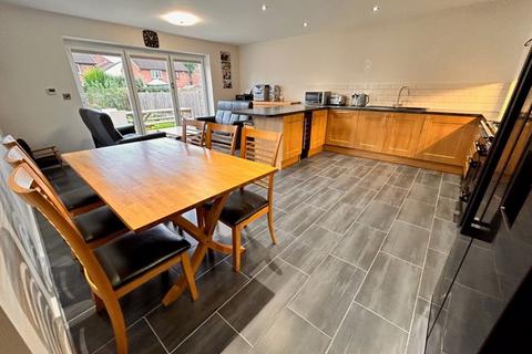420 Chester Road, Sutton Coldfield, B73 5BS