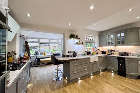 12 Hathaway Road, Sutton Coldfield, B75 5JB