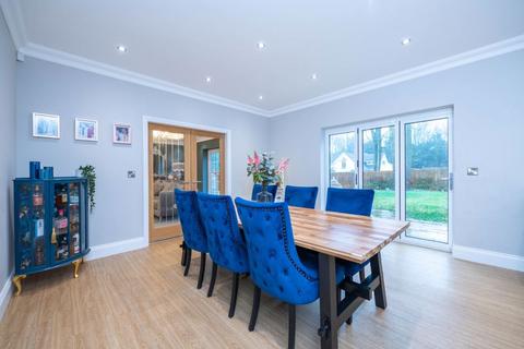 Rowan House, 5 Ash Grove, Sudbrooke, Lincoln, LN2 2GJ