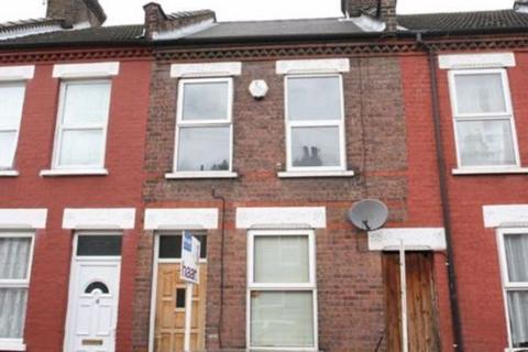 undefined, Ash Road, Luton