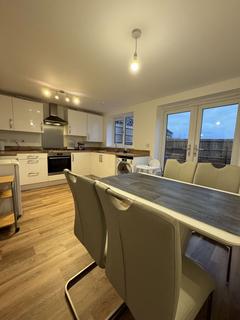 3 bedroom semi-detached house to rent, Percy curnock drive,