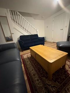 3 bedroom semi-detached house to rent, Percy curnock drive,