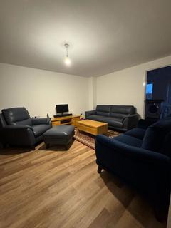 3 bedroom semi-detached house to rent, Percy curnock drive,