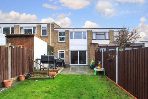 10 Brambling Rise, Hemel Hempstead, HP2 6DT
