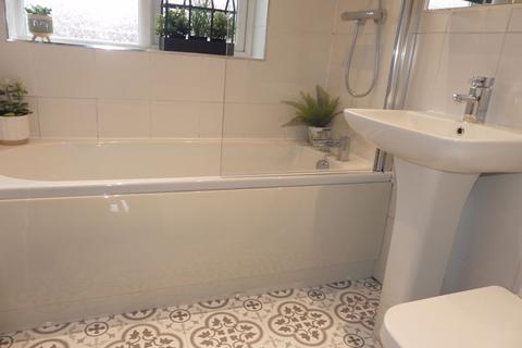 6 Arley Drive, Shaw, Oldham, OL2 8DY