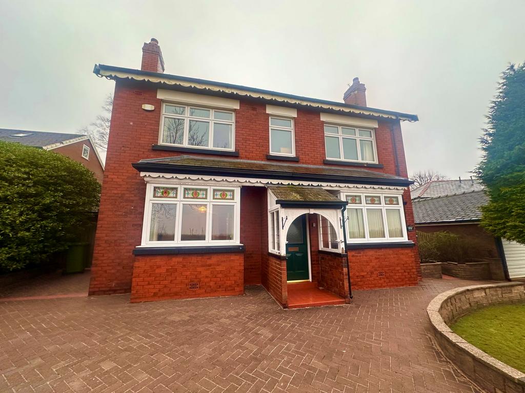 Tempest Road, Bolton, BL6 3 bed detached house £2,000 pcm (£462 pw)