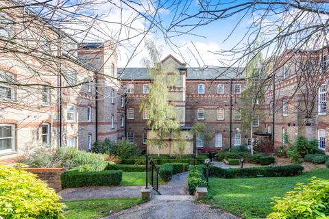 1 bedroom flat to rent, Kendall Court, Southdowns Park