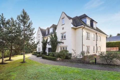 2 bedroom apartment to rent, Mackintosh Court Gerrards Cross SL9 8EN