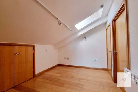 3 bedroom penthouse to rent - Comer House, Station Road, Barnet, EN5