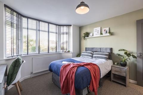 House share to rent, BEAUTIFUL LARGE ENSUITE DOUBLE ROOM - AVAILABLE NOW