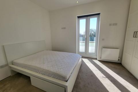 1 bedroom flat for sale, Grosvenor Court, Hale Lane, NW7
