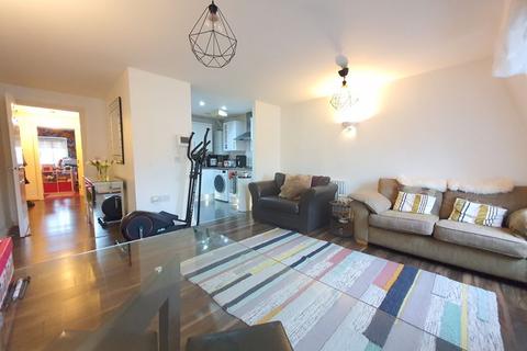 undefined, Queens Road, London