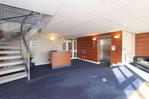 3 bedroom apartment to rent, Manor Road, Chigwell IG7