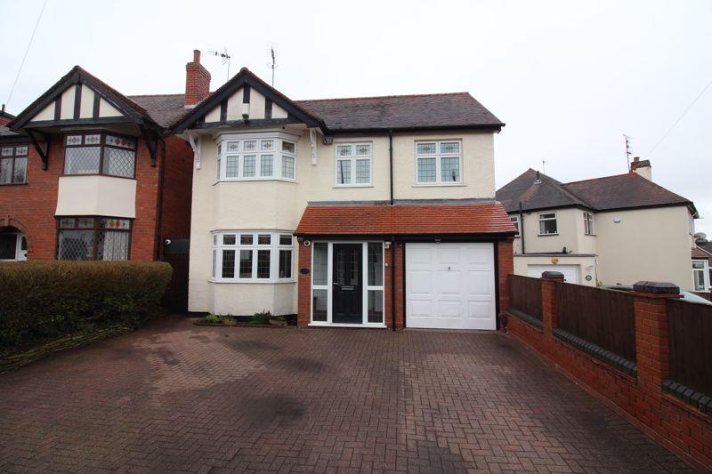 Wolverhampton Road, Kingswinford DY6 3 bed detached house for sale £