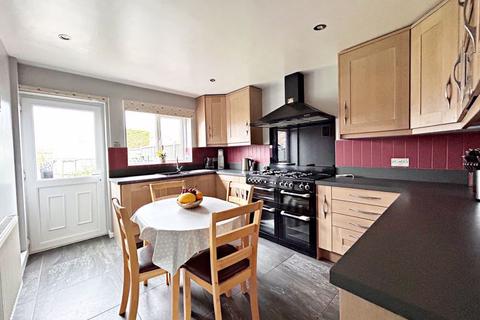 4 bedroom semi-detached house for sale, Beech Avenue, Drakes Broughton
