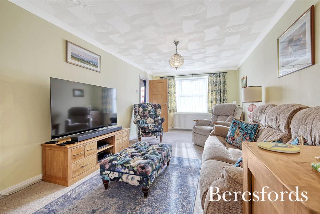 The Maltings, Dunmow, CM6 4 bed detached house for sale £475,000