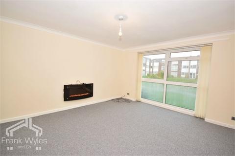 2 bedroom flat to rent, Fleet Street, LYTHAM ST ANNES, Lancashire