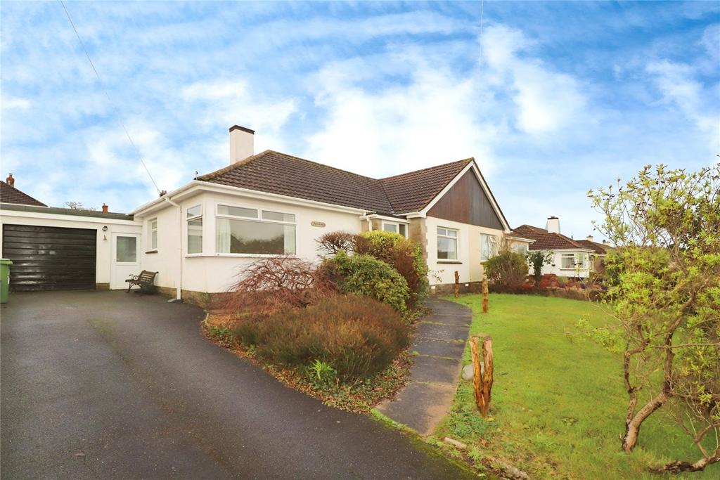 Holsworthy, Devon 3 bed bungalow for sale £300,000