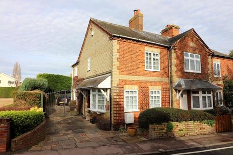 2 bedroom semi-detached house for sale, Barton Le Clay MK45