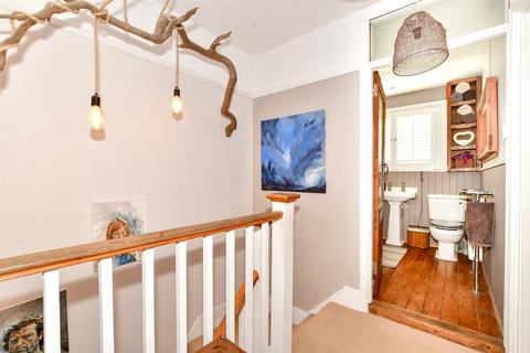 3 Bruce Way, Worthing, BN11 5JX