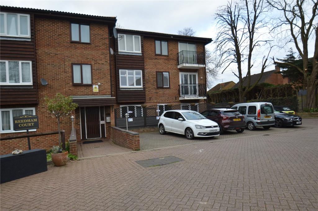 Aveling Close, Purley, CR8 1 bed apartment £1,300 pcm (£300 pw)