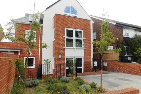 undefined, Tennison Road, London, SE25